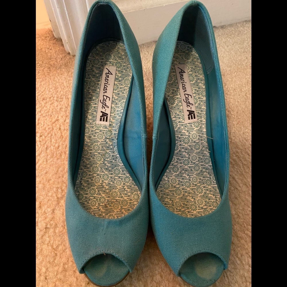 American Eagle Wedges